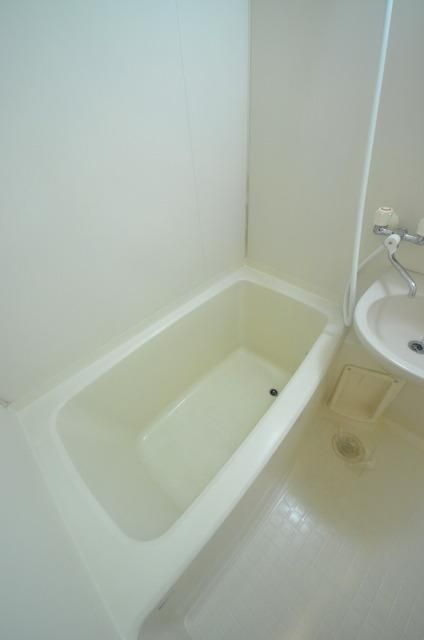 バス・シャワールーム　☆意外と広いので見て下さい☆
