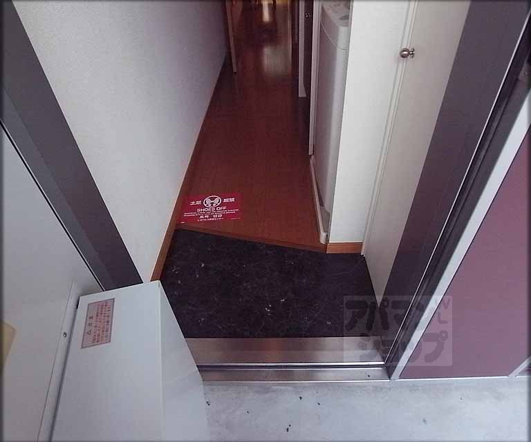 玄関　玄関です。