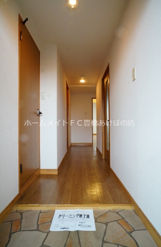 玄関　同型別部屋写真
