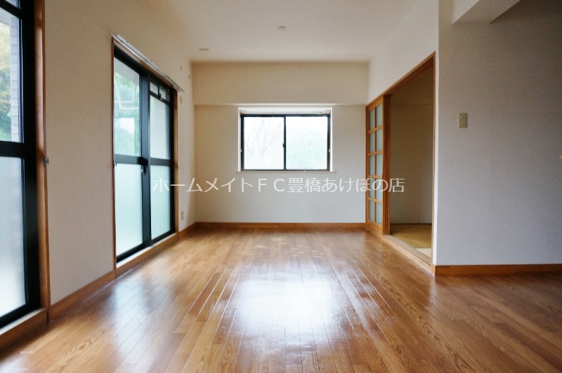 居室・リビング　同型別部屋写真