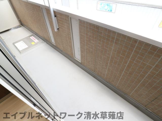バルコニー　開放的で明るい空間を演出してくれるバルコニーです