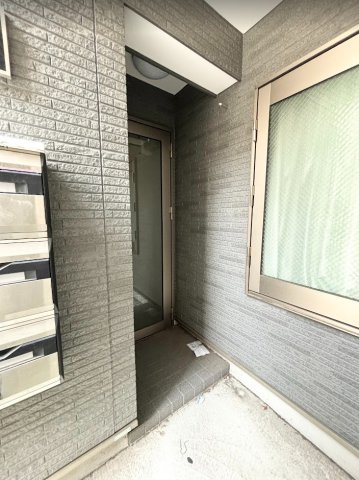 エントランス　備え付け家具備品（同仕様）