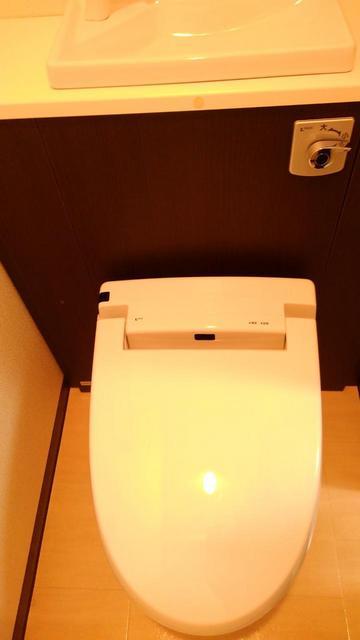 【羽村市小作台のマンションのトイレ】