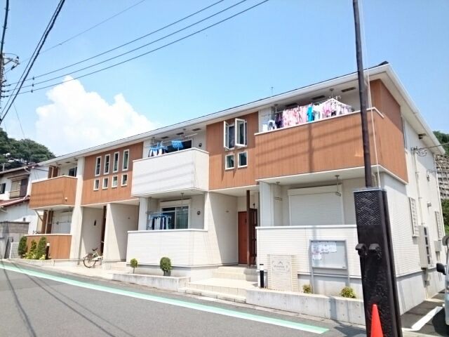 横須賀市走水のアパートの建物外観