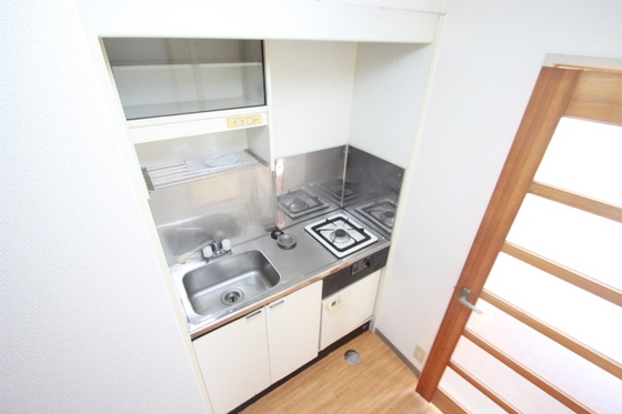 キッチン　※別部屋の写真です。