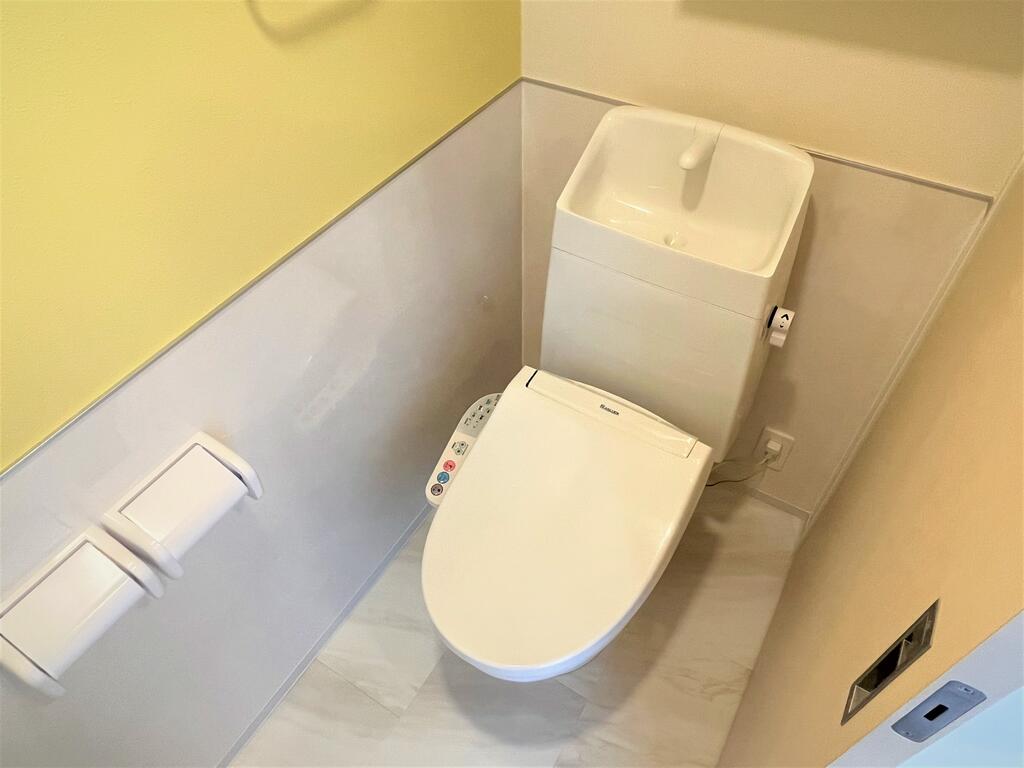 トイレ　ウォシュレット付