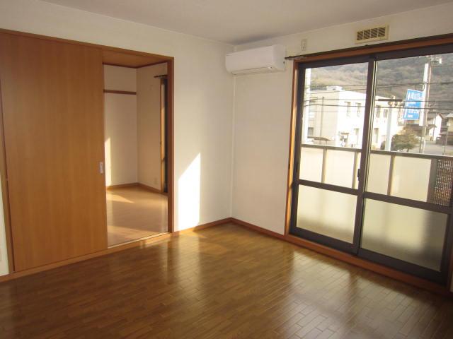 居室・リビング　洋室