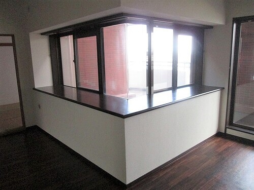 その他設備　リビングダイニング出窓※前回募集時の写真２０１７年８月撮影