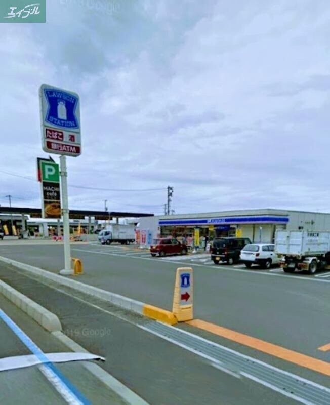 コンビニ　ローソン岡山古新田店（コンビニ）まで813m