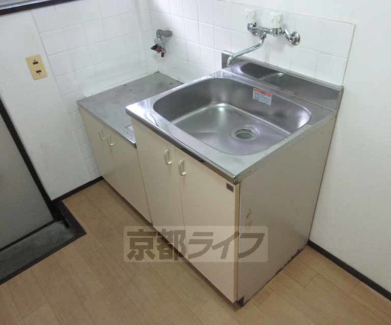 キッチン　一人暮らしにぴったりのキッチンです