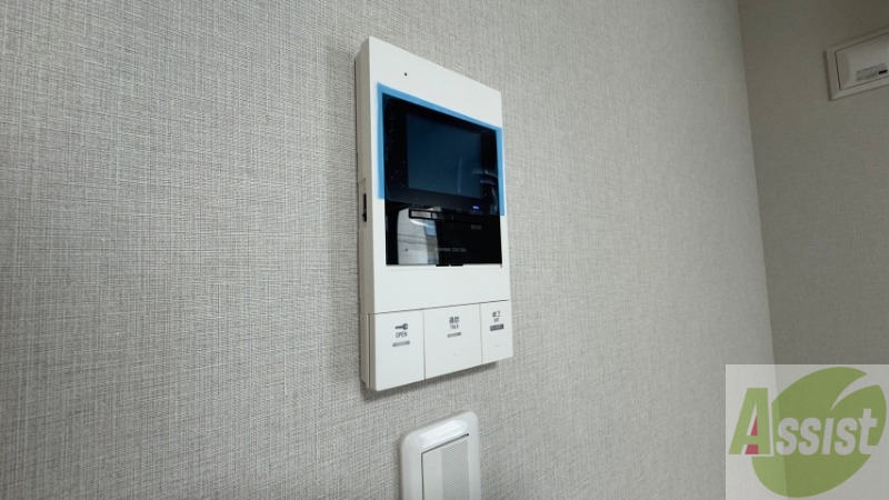 セキュリティ　インターホンは通話ができるので急な訪問があっても安心です。