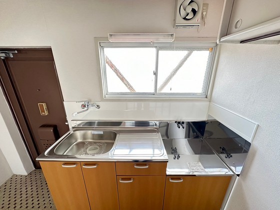 キッチン　※別部屋の写真です