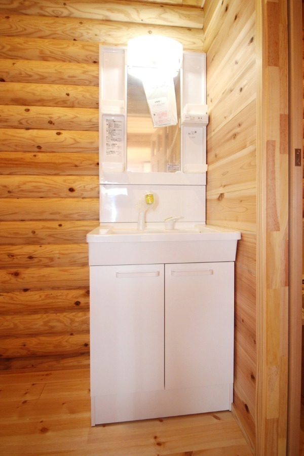 洗面設備　洗面化粧台シャンプードレッサー