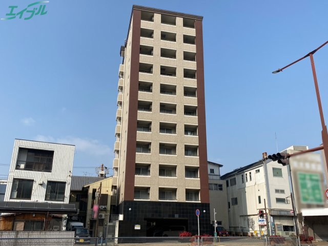 【GRAN DUKE 四日市の建物外観】