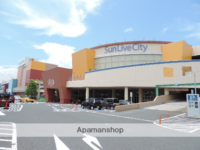 ショッピングセンター　ユニクロサンリブシティ小倉店（ショッピングセンター）まで1889m