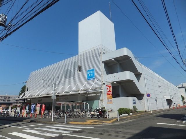 【横浜市緑区十日市場町のマンションのスーパー】