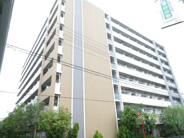 CASSIA高井田NorthCourtの建物外観