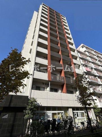 【葛飾区東新小岩のマンションの建物外観】