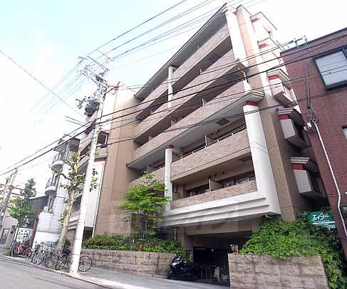 【京都市左京区浄土寺西田町のマンションの建物外観】