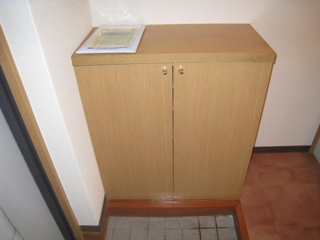 収納　同物件、別号室のものです。