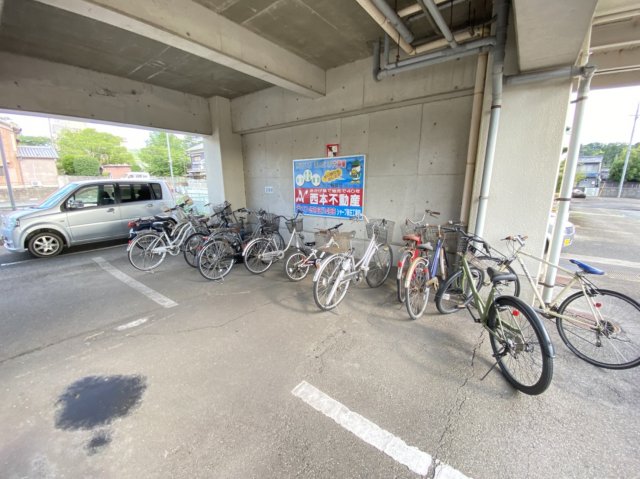 その他共有部分　自転車置き場