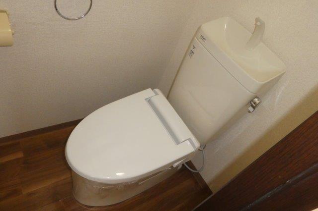 トイレ　ウォシュレット新設