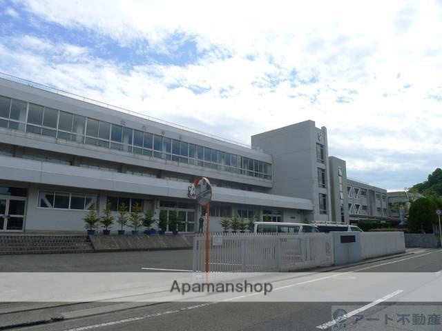 高校・高専　愛光学園（高校・高専）まで2198m