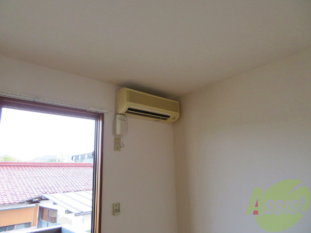 その他設備　ちゃんとエアコンもついているので、安心してくださいね。