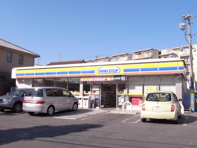 コンビニ　ミニストップ（コンビニ）まで80m