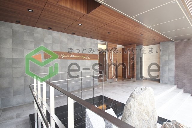 エントランス　清潔なエントランスです