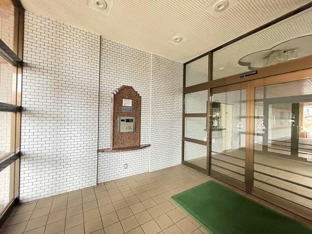 エントランス　エントランス部分