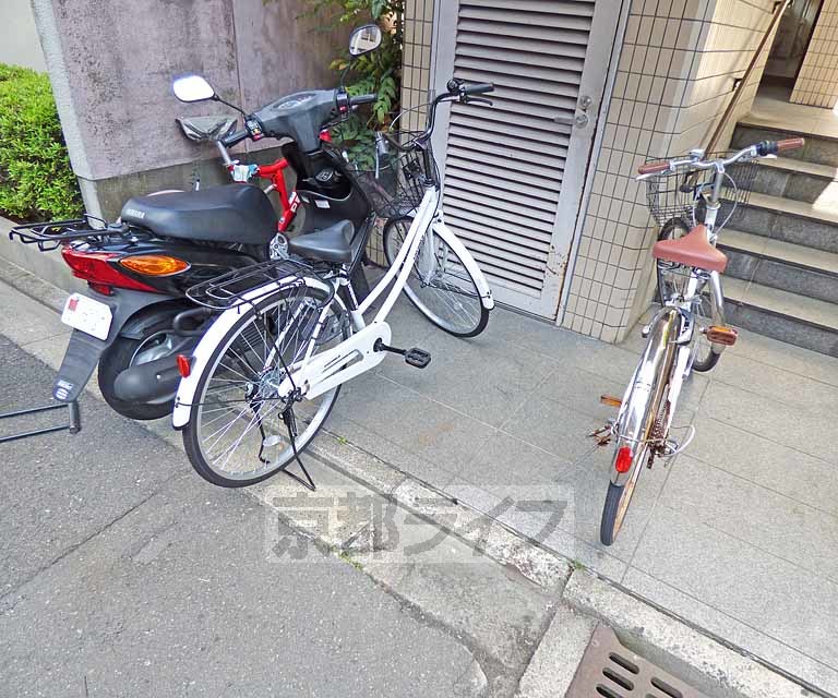 その他共有部分　しっかりと自転車をとめられます。