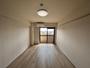 居室・リビング　反転タイプのお部屋です
