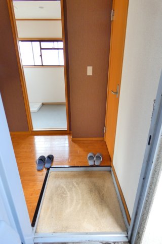 玄関　シューズボックスのある玄関です