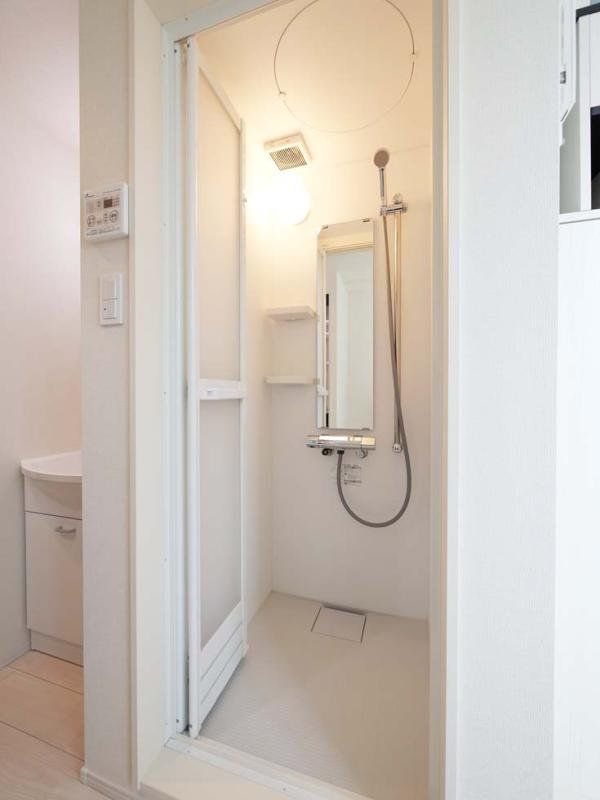 バス・シャワールーム　洗面台