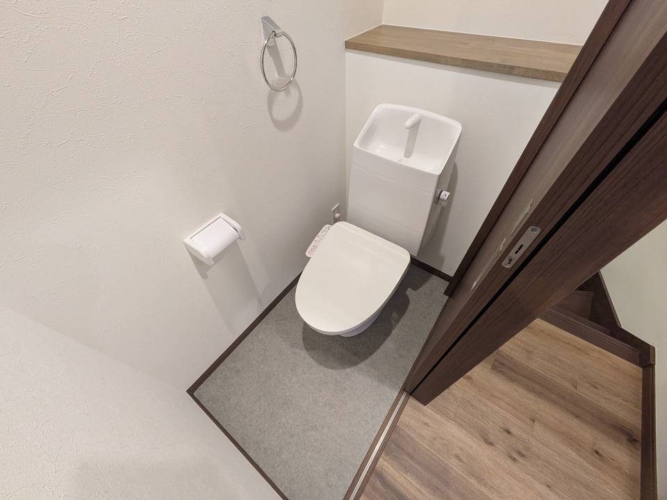 トイレ　トイレ