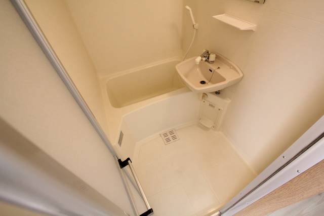 バス・シャワールーム　※１０３号室参照