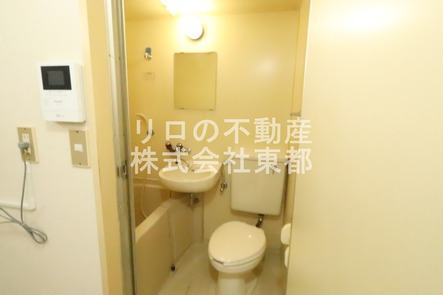 バス・シャワールーム　お掃除がしやすい３点ユニットバスです☆