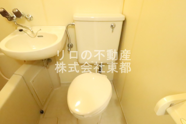 トイレ　清潔感ある洋式トイレです☆お掃除も楽々です！！
