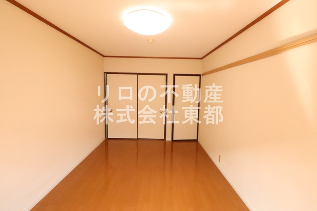 居室・リビング　南東向きなので暖かな日差しが入りますね♪