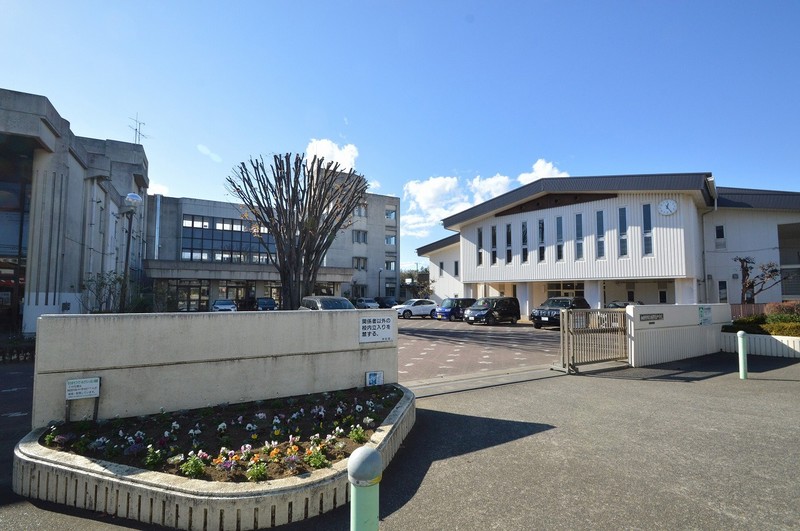 中学校　相模原市立鵜野森中学校　徒歩10分（中学校）まで787m