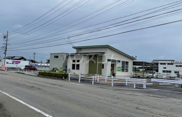 飲食店　coffeeshop KARIN（飲食店）まで1642m