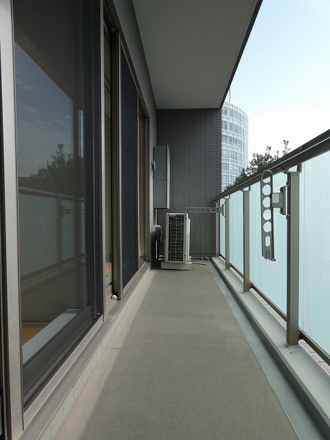 バルコニー　バルコニー