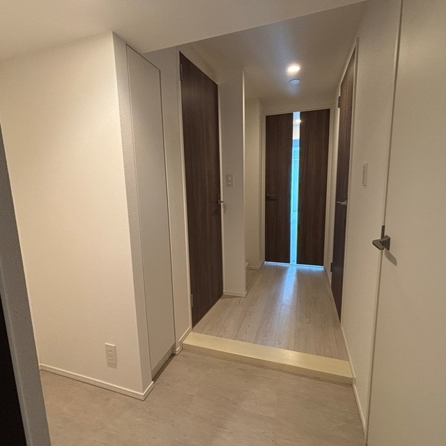 玄関　※写真は同タイプ住戸です。