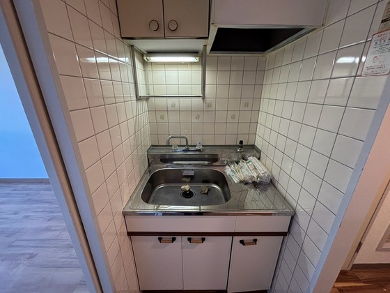 キッチン　※別部屋の写真です