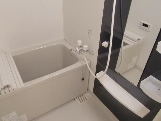 バス・シャワールーム　追い焚き付き