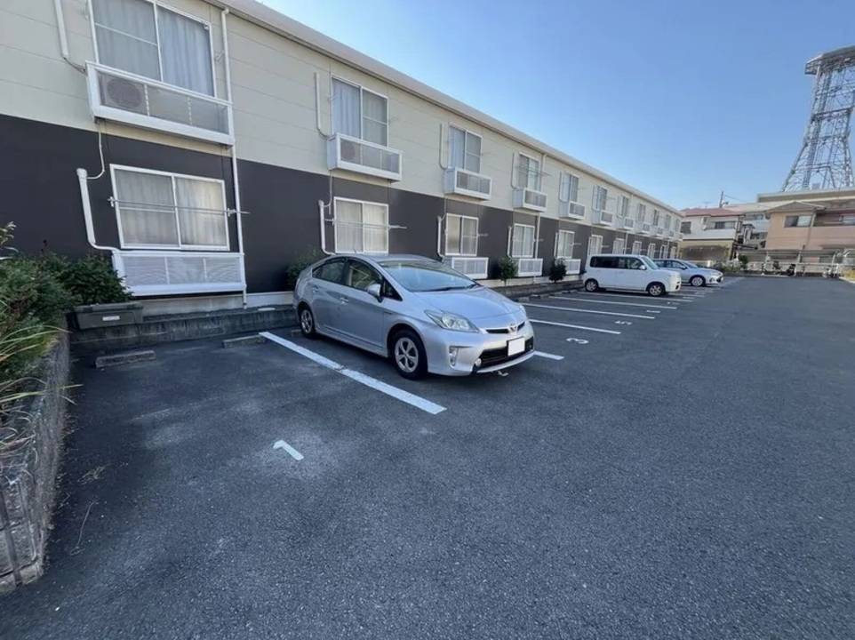 駐車場　駐車場