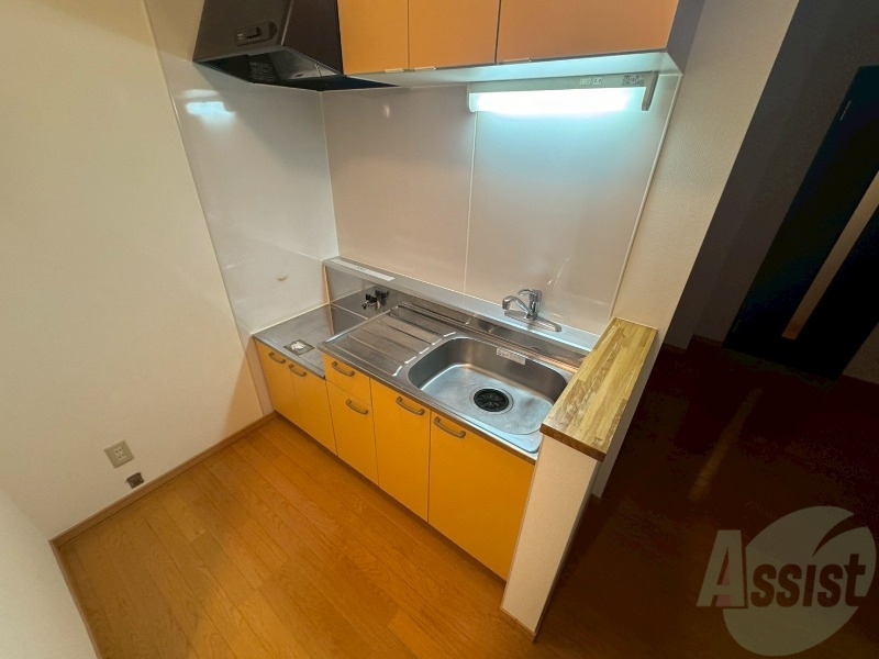 キッチン　キッチンは調理スペースもあり料理がはかどりそうです。