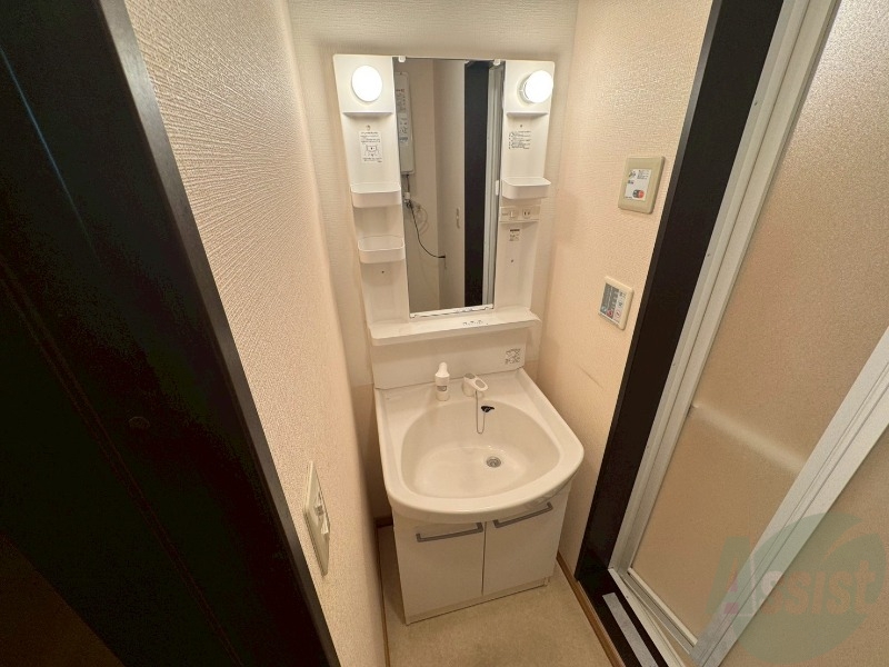 洗面設備　シャンプードレッサーで身支度もラクラクです！