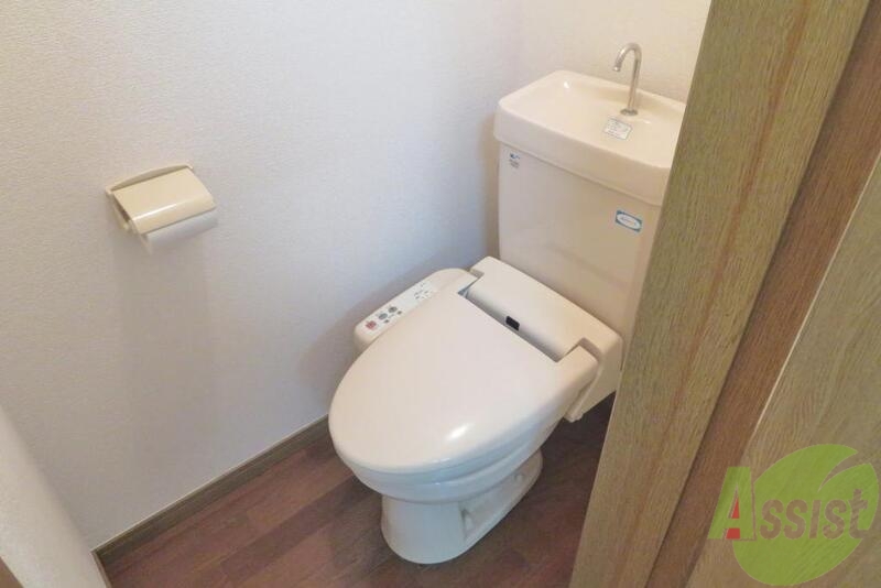トイレ　ウォシュレットの付いたトイレ。こだわる人はこだわりますからー